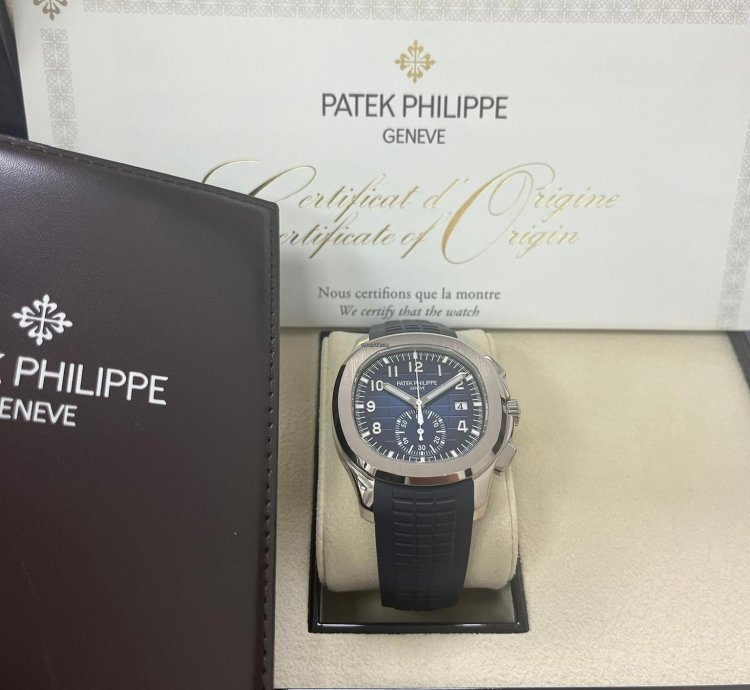 Patek Philippe Aquanaut White Gold Blue Dial 5968g-001