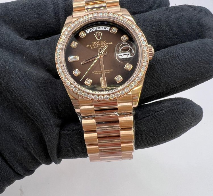 Rolex Day-date 36 Diamond Bezel