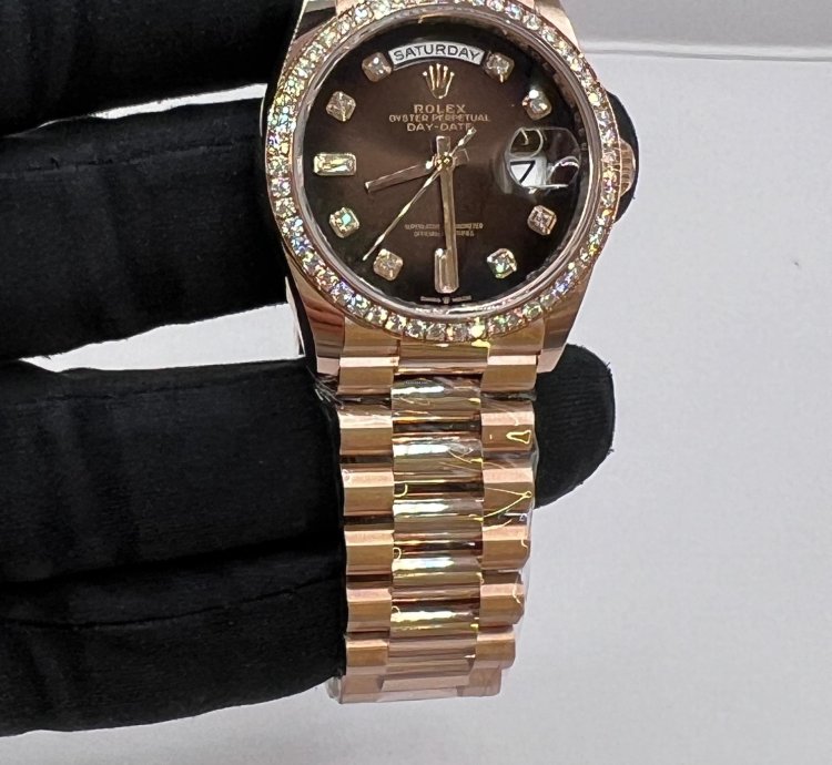 Rolex Day-date 36 Diamond Bezel