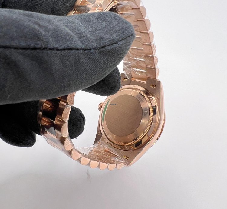 Rolex Day-date 36 Diamond Bezel