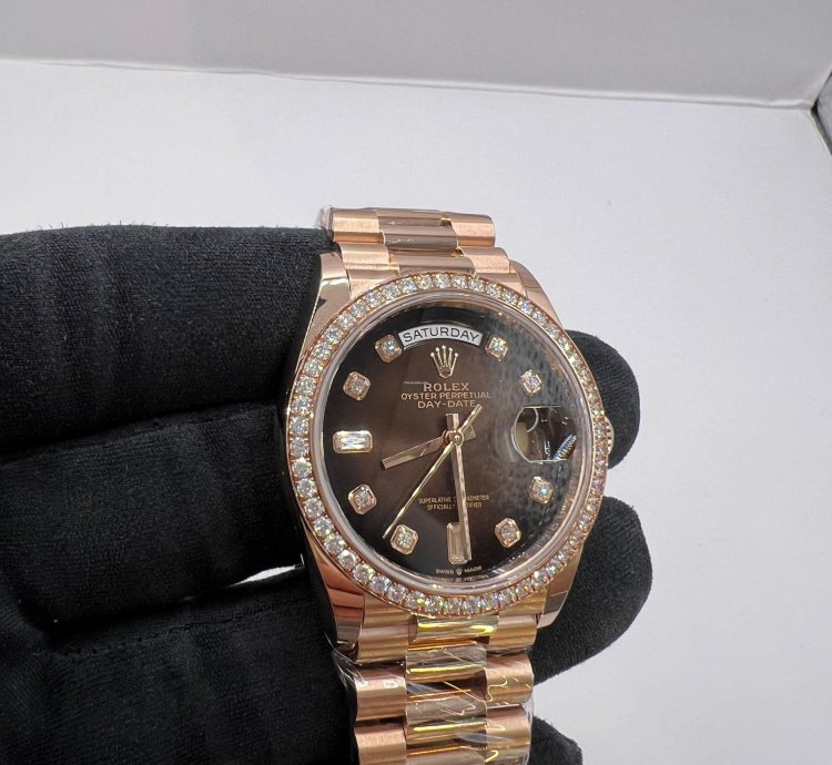 Rolex Day-date 36 Diamond Bezel