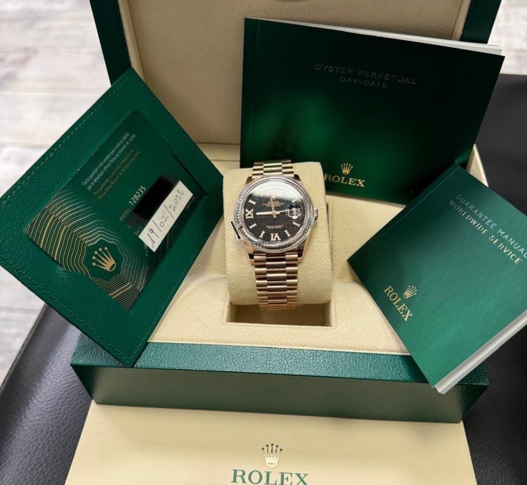 Rolex Day-date 36 Eisenkiesel Diamond Dial 128235