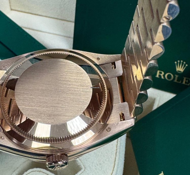 Rolex Day-date 36 Eisenkiesel Diamond Dial 128235