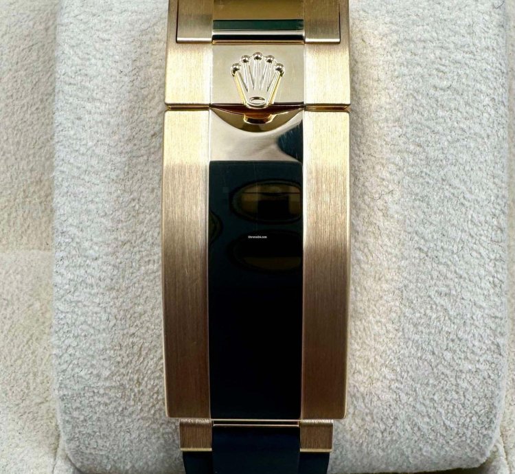 Rolex Daytona 126518ln Yellow Gold Oysterflex Paul Newman Dial Unworn 2024