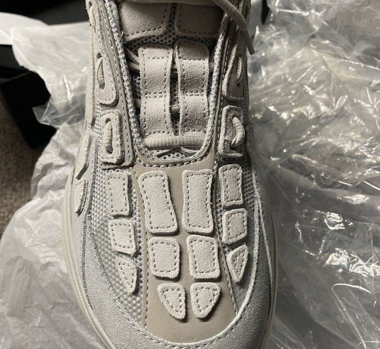Rare Amiri Bone Runner Grey