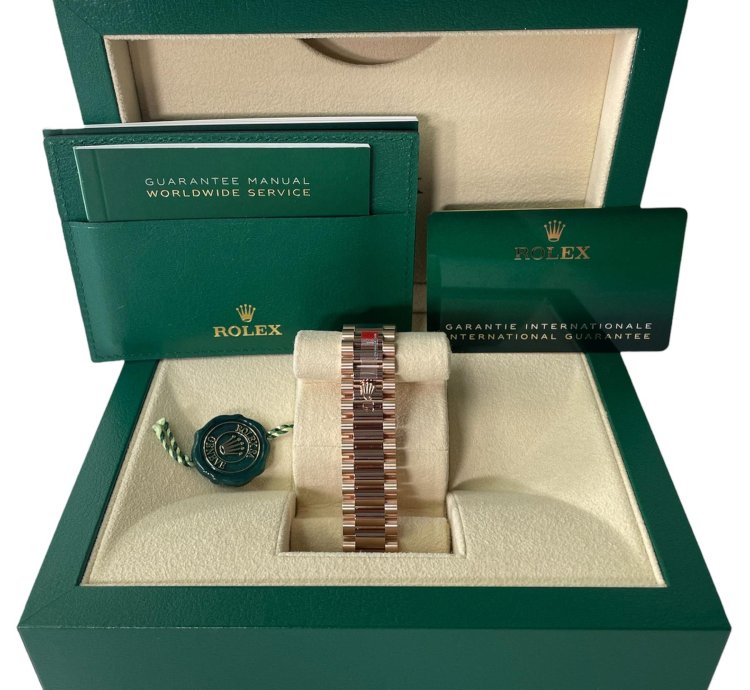 Rolex Day-date 36 Everose Gold Day-date 36 Watch - Fluted Bezel - Brown Diamond Dial 128235