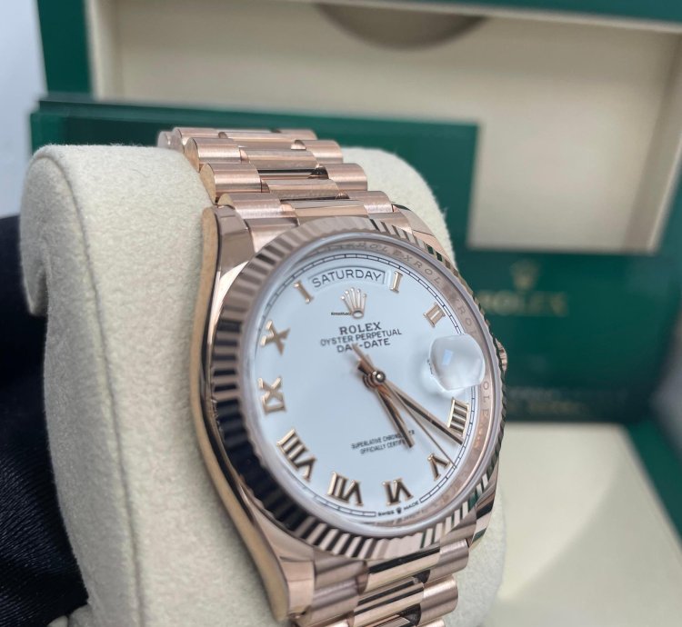Rolex Day-date 36 Everose Gold Day-date 36 Watch-fluted Bezel-white Roman Dial - President Bracelet 128235