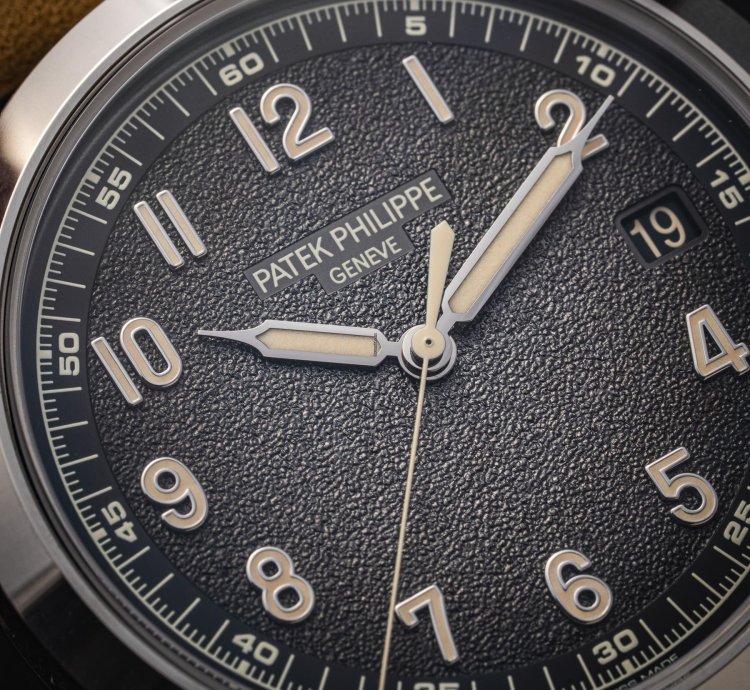 Patek Philippe Calatrava 40 Mm Ref 5226g-001