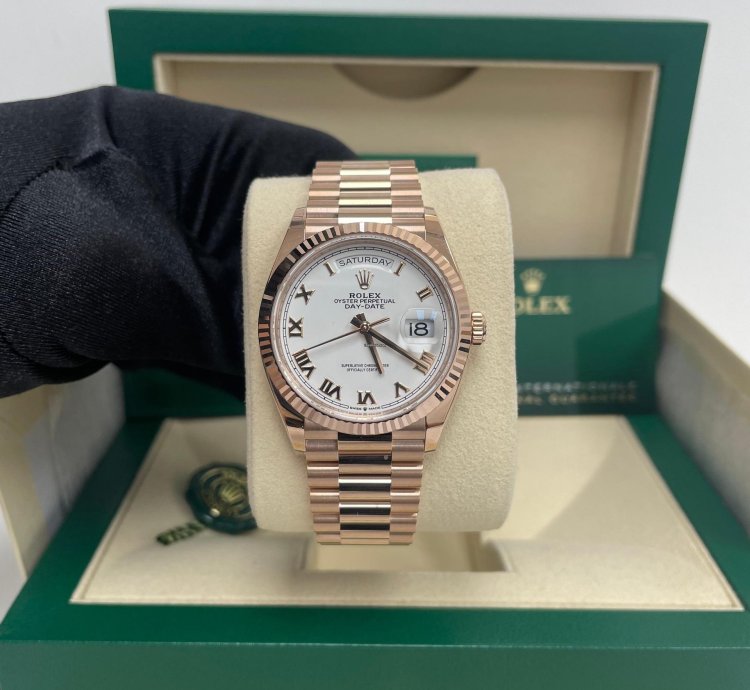 Rolex Day-date 36 Everose Gold Day-date 36 Watch-fluted Bezel-white Roman Dial - President Bracelet 128235