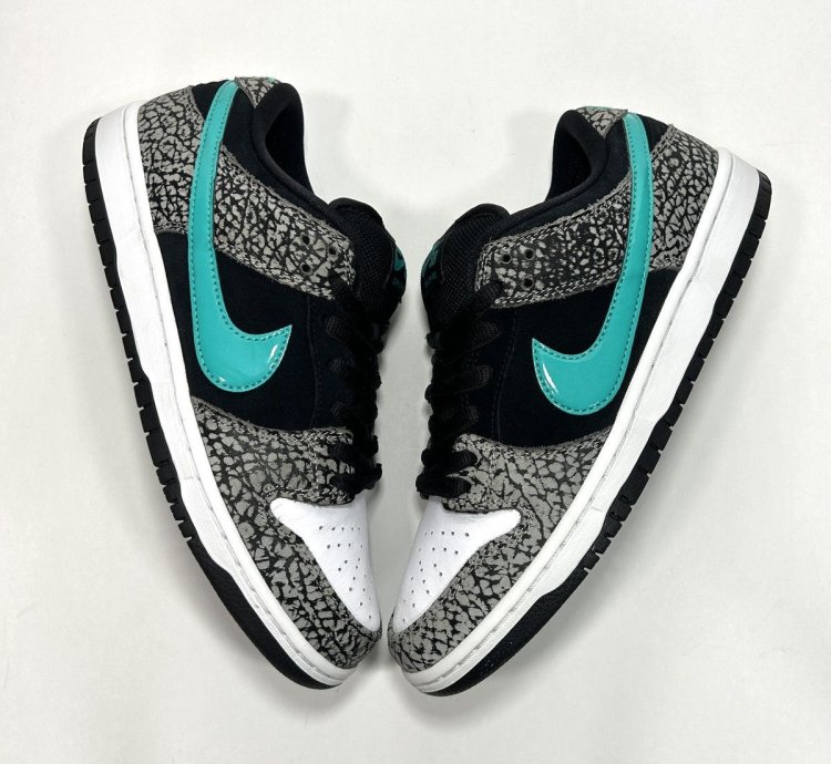Nike Sb Dunk Low Pro Atmos Elephant Shoes Size 8