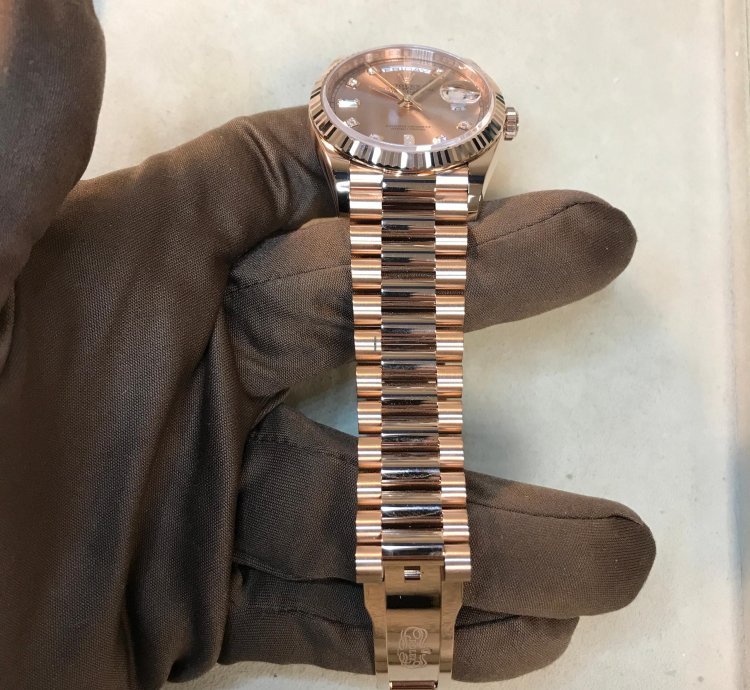 Rolex Day-date 36 Everose Gold Fluted Rose-diamond President 128235-0009