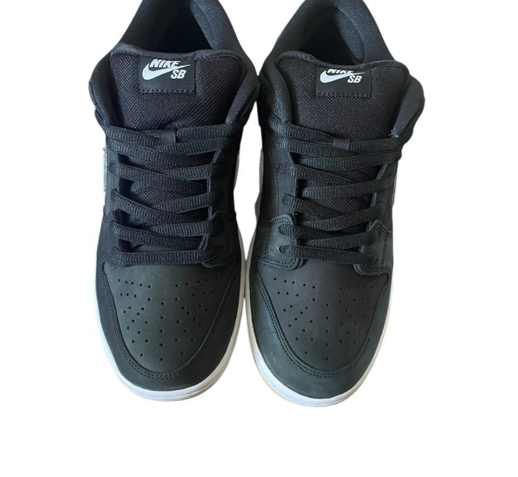 Nike Sb Dunk Low Pro Black White Gum