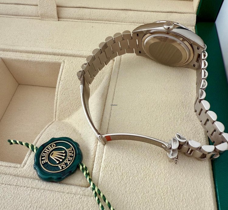 Rolex Day-date 36 Full Set - Immaculate
