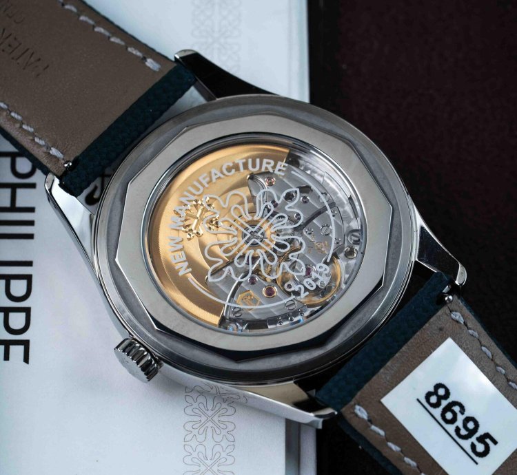 Patek Philippe Calatrava 6007a-001 - 2021