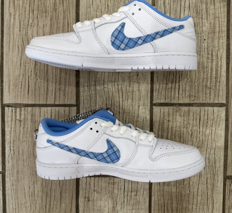 Nike Sb Dunk Low Pro Nicole Hause