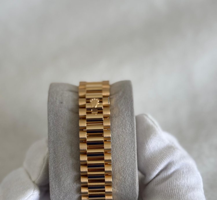 Rolex Day-date 36 Full Set New Condition