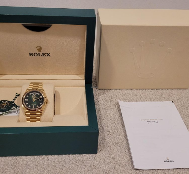 Rolex Day-date 36 Full Set The Watch Is Unworn