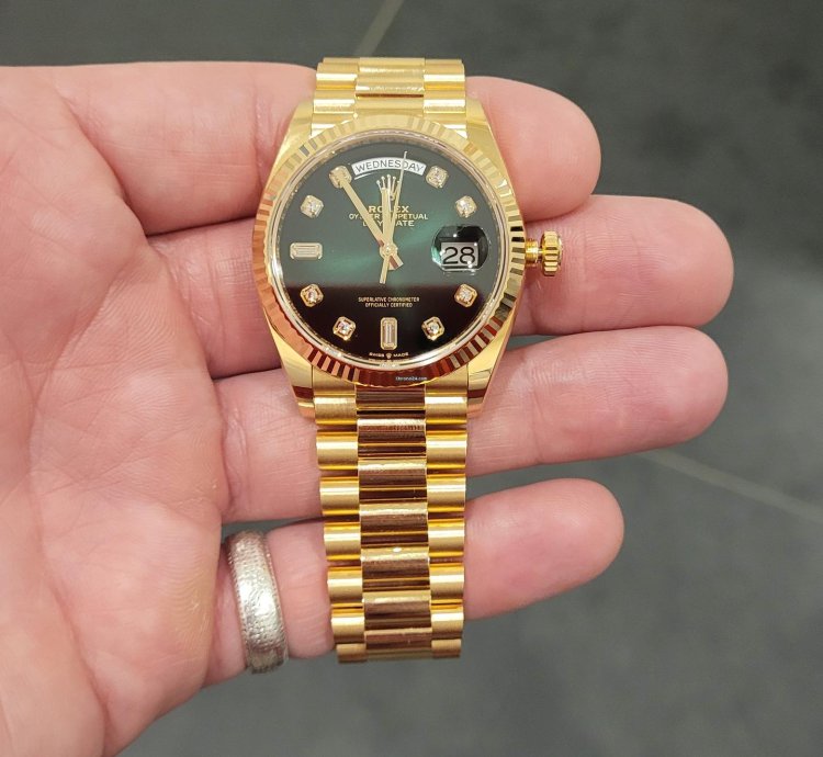 Rolex Day-date 36 Full Set The Watch Is Unworn