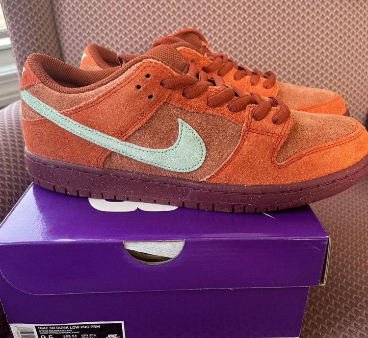 Nike Sb Dunk Low Pro Premium Mystic Red Mens 9 5 New