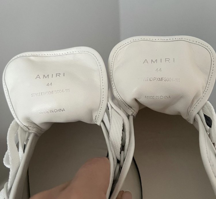 Stars Court Canvas Low-top Sneakers