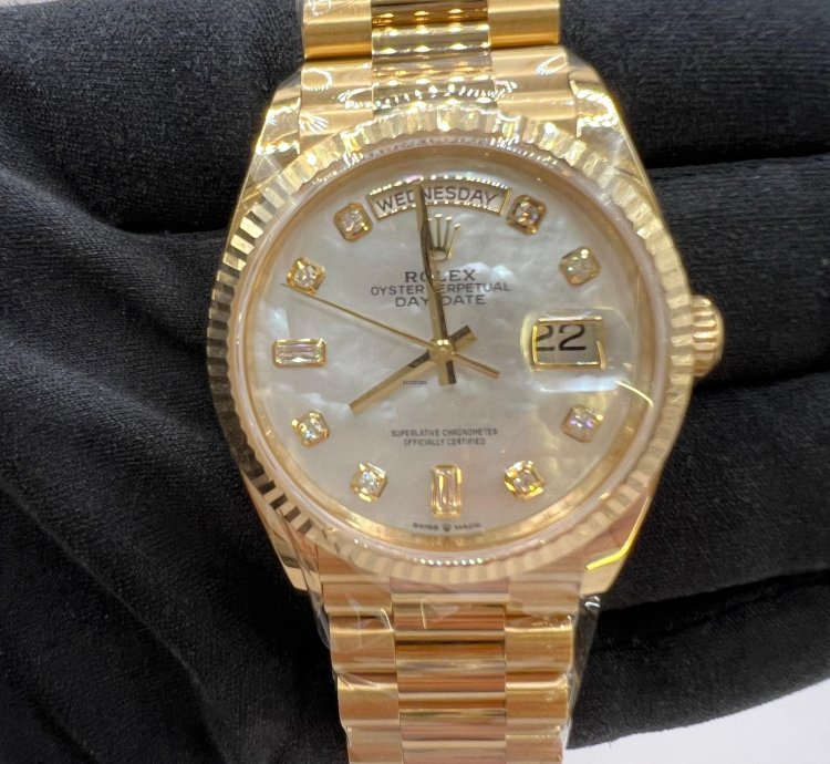 Rolex Day-date 36 Full Yellow Gold Mother Of Pearl Diamond Dial