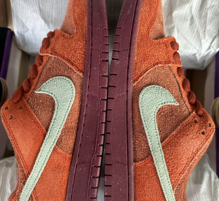 Nike Sb Dunk Low Pro Prm Mystic Red Rosewood
