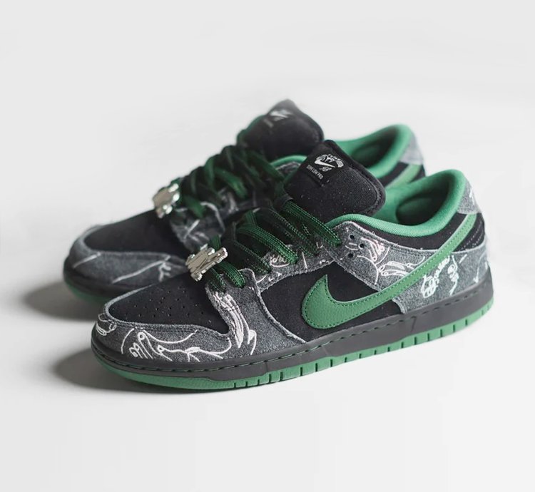 There Skateboards x Nike Sb Dunk Low - Gorge Green Hf7743-001