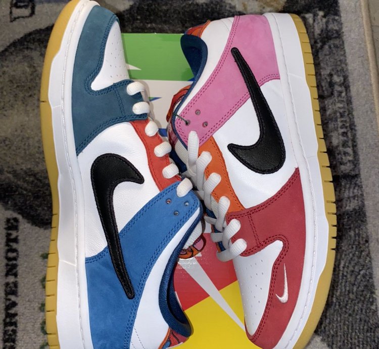 Nike Sb Dunk Low Pro Qs Parra friends And Family