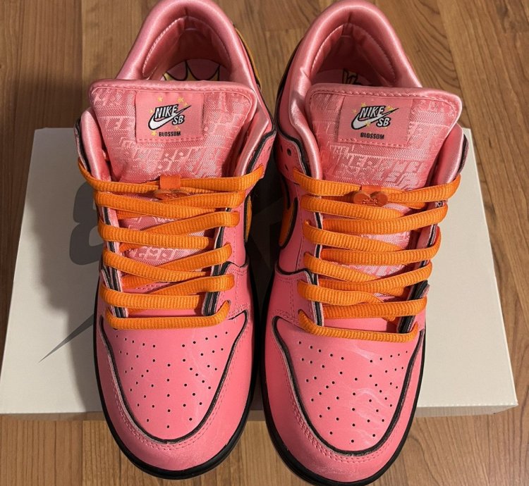 Nike Sb Dunk Low Pro Qs Powerpuff Girls Blossom