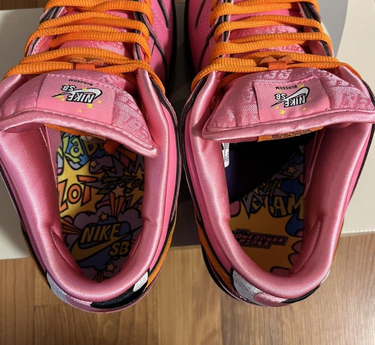 Nike Sb Dunk Low Pro Qs Powerpuff Girls Blossom