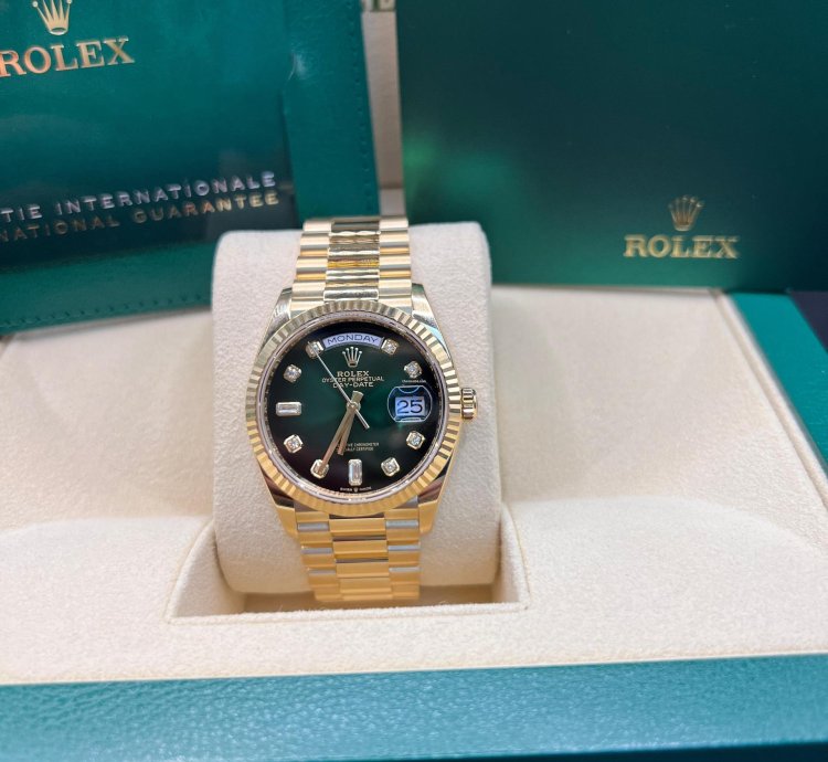 Rolex Day-date 36 Green Baguette Dial Yellow Gold 36mm