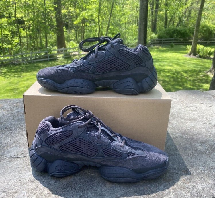 11 5 Utility Black Yeezy 500 Onyx Black 700 Pirate 350 V2