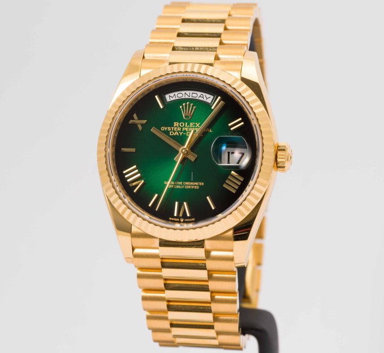 Rolex Day-date 36 Green Ombr Dial Yellow Gold 36mm 128238 - Box Papers 2024