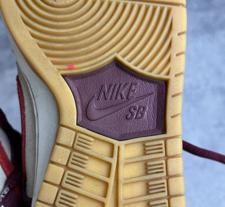 Nike Sb Dunk Low Qs Vintage Y2k Skate Like Girl Sneakers