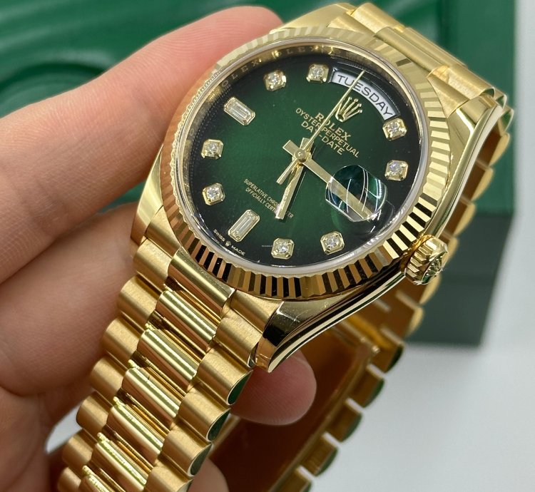 Rolex Day-date 36 Green Ombre Dial Yellow Gold President