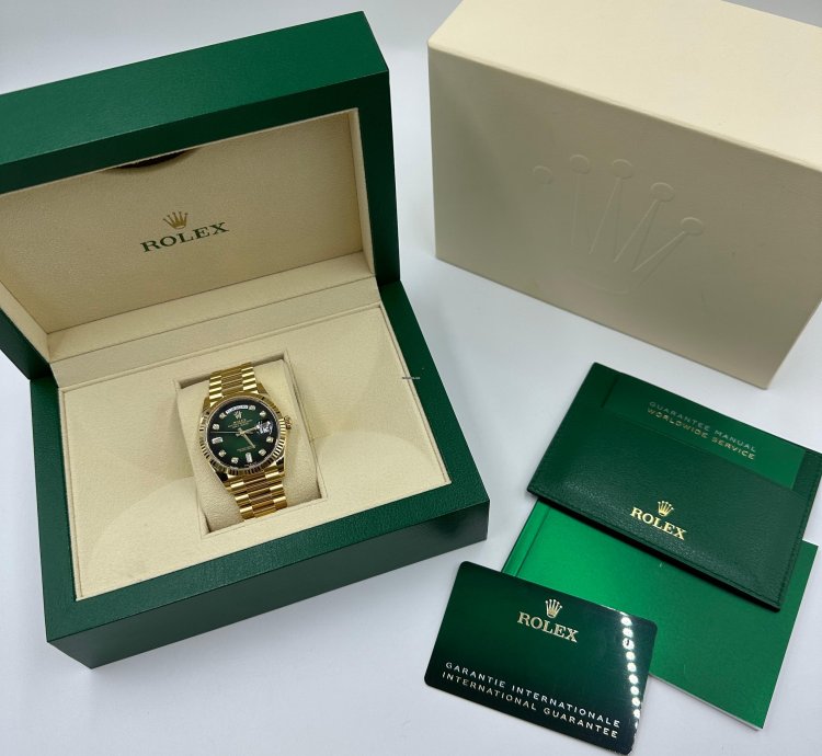 Rolex Day-date 36 Green Ombre Dial Yellow Gold President