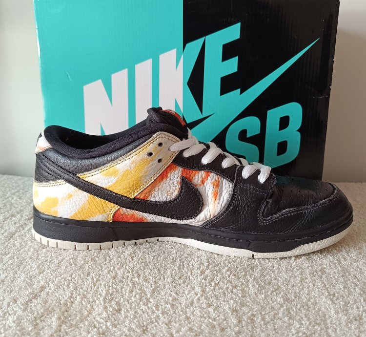Nike Sb Dunk Low Raygun Tie-dye Black