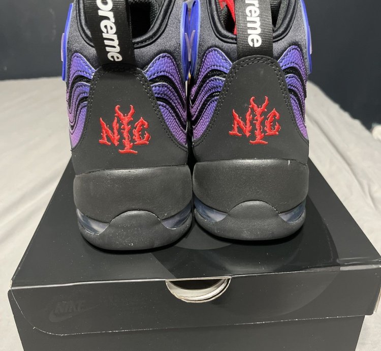 Supreme Nike Air Bakin