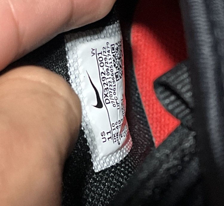 Supreme Nike Air Bakin