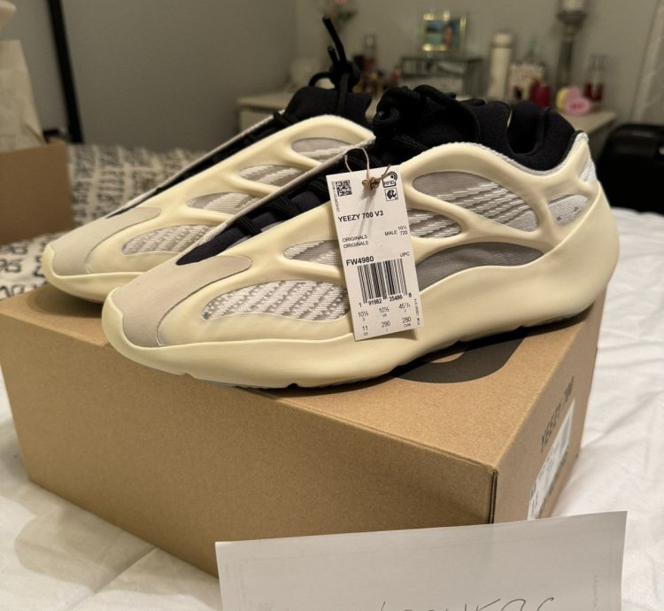 2022 Adidas Yeezy 700 V3 Azael