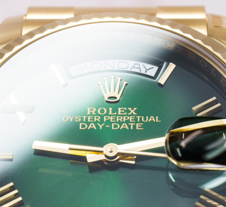 Rolex Day-date 36 In Stock Unworn 2024 Green Ombr Ref 128238 Day-date 36 Yellow Gold Roman Numerals