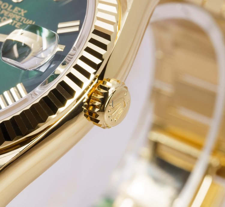 Rolex Day-date 36 In Stock Unworn 2024 Green Ombr Ref 128238 Day-date 36 Yellow Gold Roman Numerals
