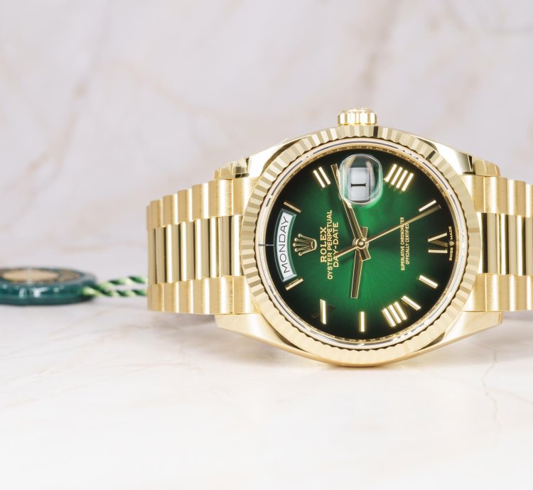 Rolex Day-date 36 In Stock Unworn 2024 Green Ombr Ref 128238 Day-date 36 Yellow Gold Roman Numerals