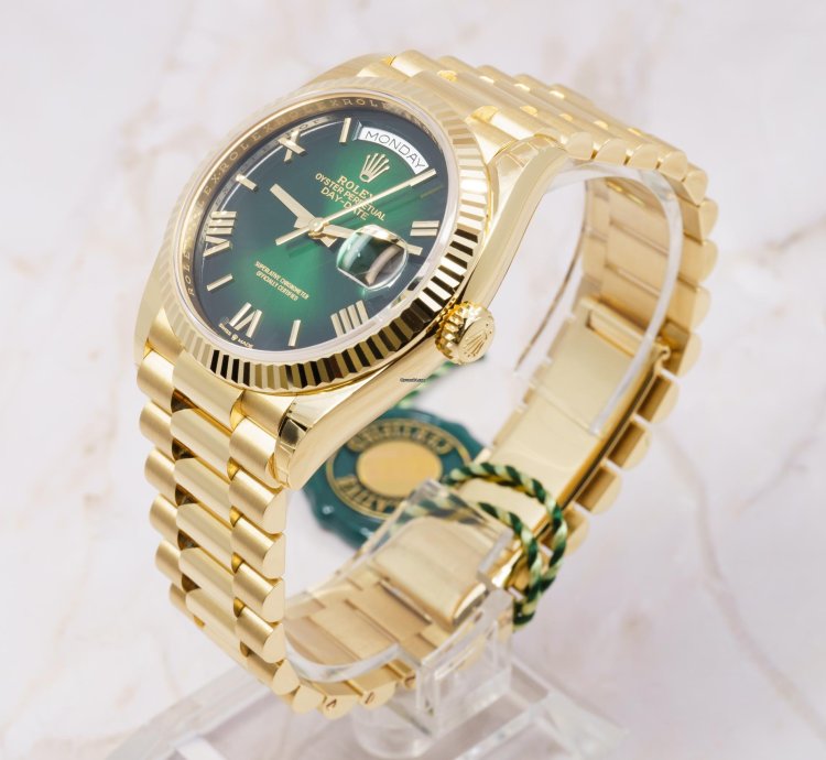 Rolex Day-date 36 In Stock Unworn 2024 Green Ombr Ref 128238 Day-date 36 Yellow Gold Roman Numerals