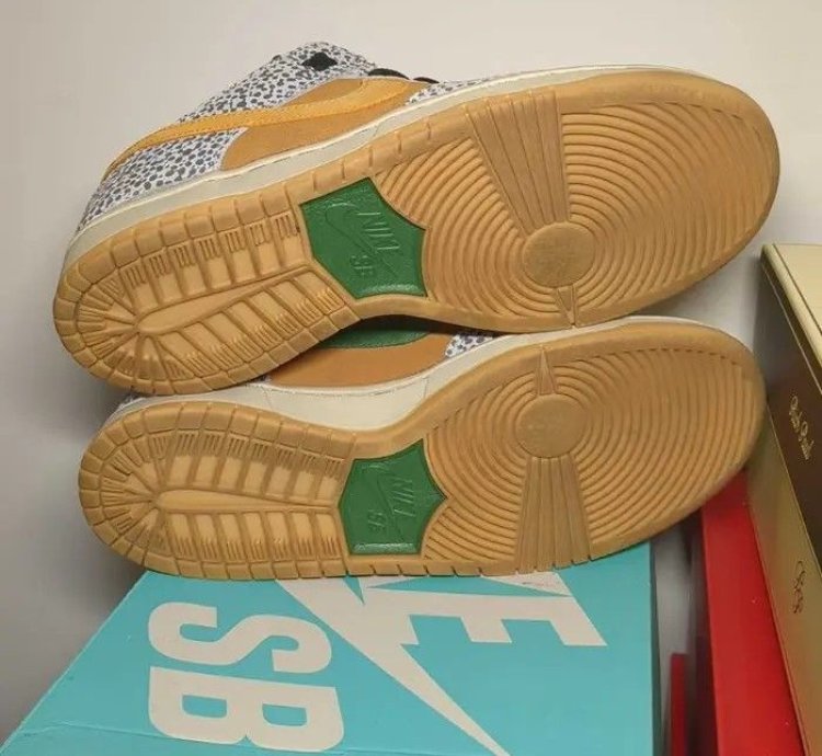 Nike Sb Dunk Low Safari Us Men Size 8 Extra Laces With Box