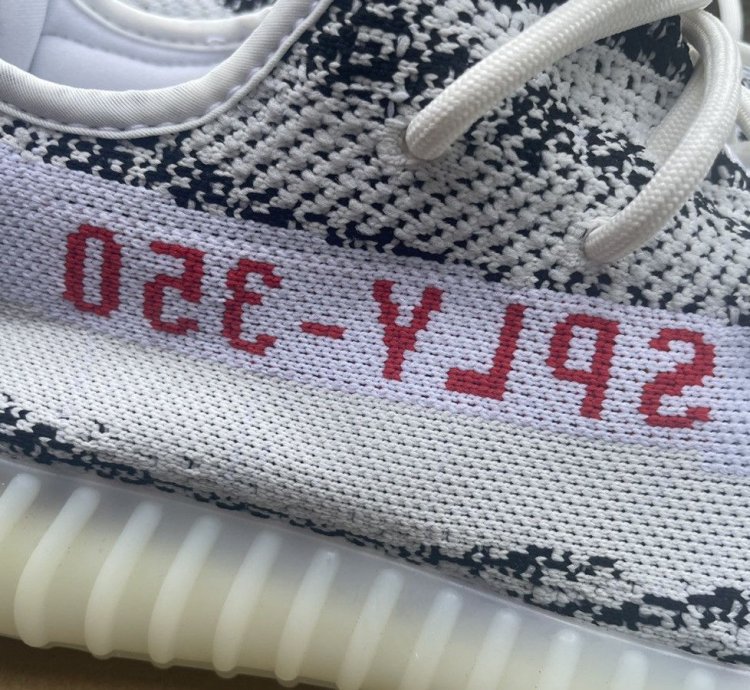 2022 Yeezy 350 Zebras