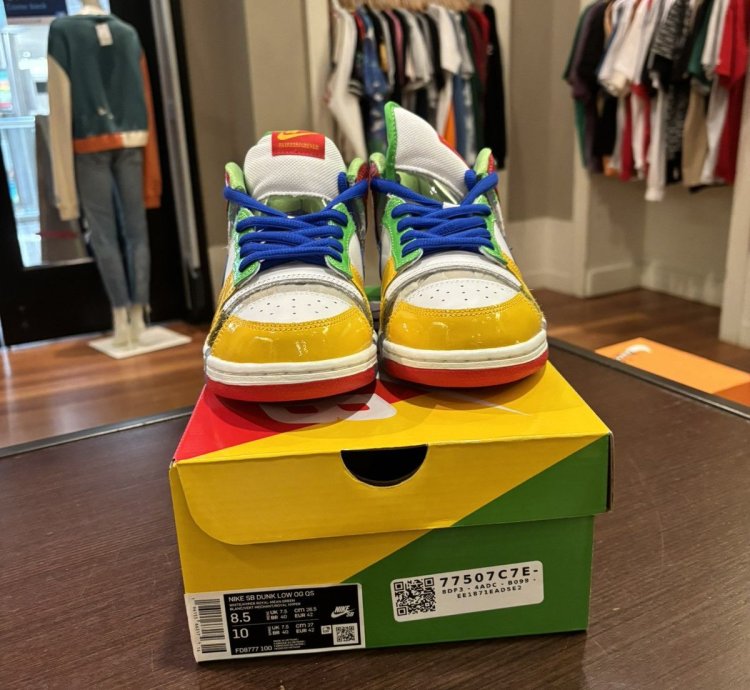 Nike Sb Dunk Low Sandy Bodecker