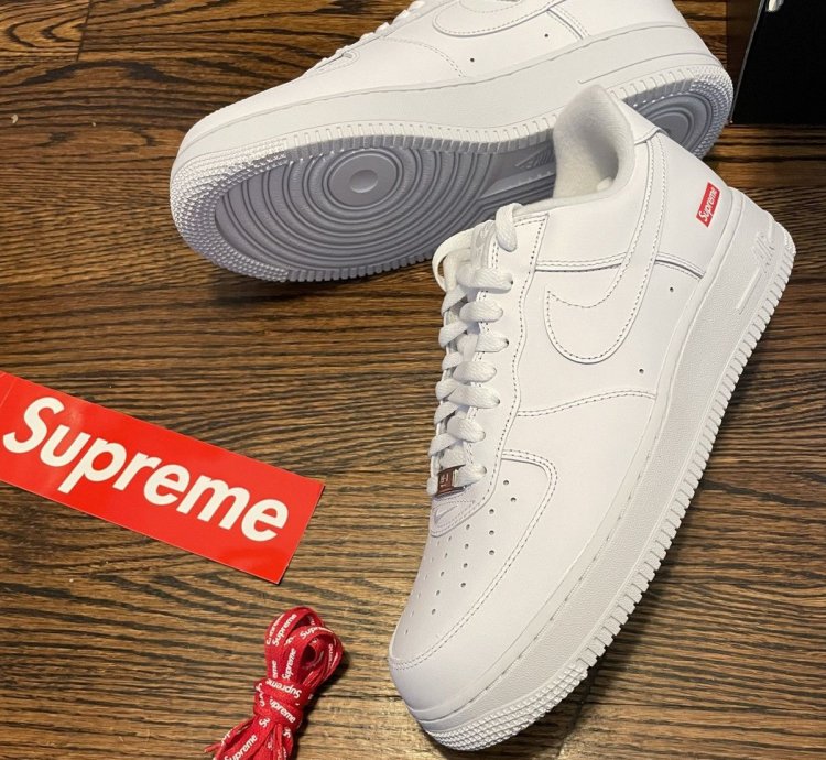 Supreme Nike Air Force 1 Af1 White Uptowns