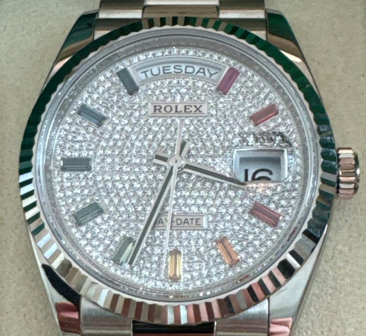 Rolex Day-date 36 Mint 2020 Day-date 36 Rainbow Crayola Pave Diamond Dial