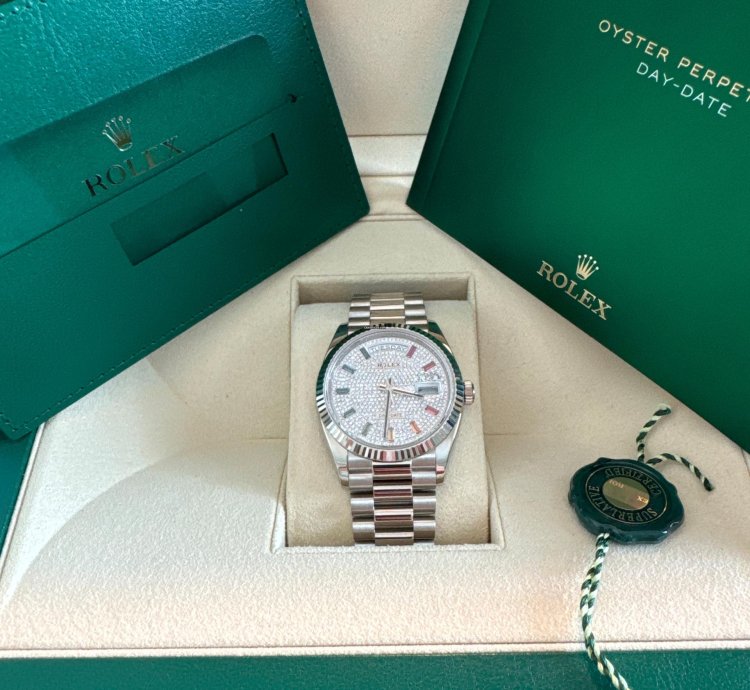 Rolex Day-date 36 Mint 2020 Day-date 36 Rainbow Crayola Pave Diamond Dial